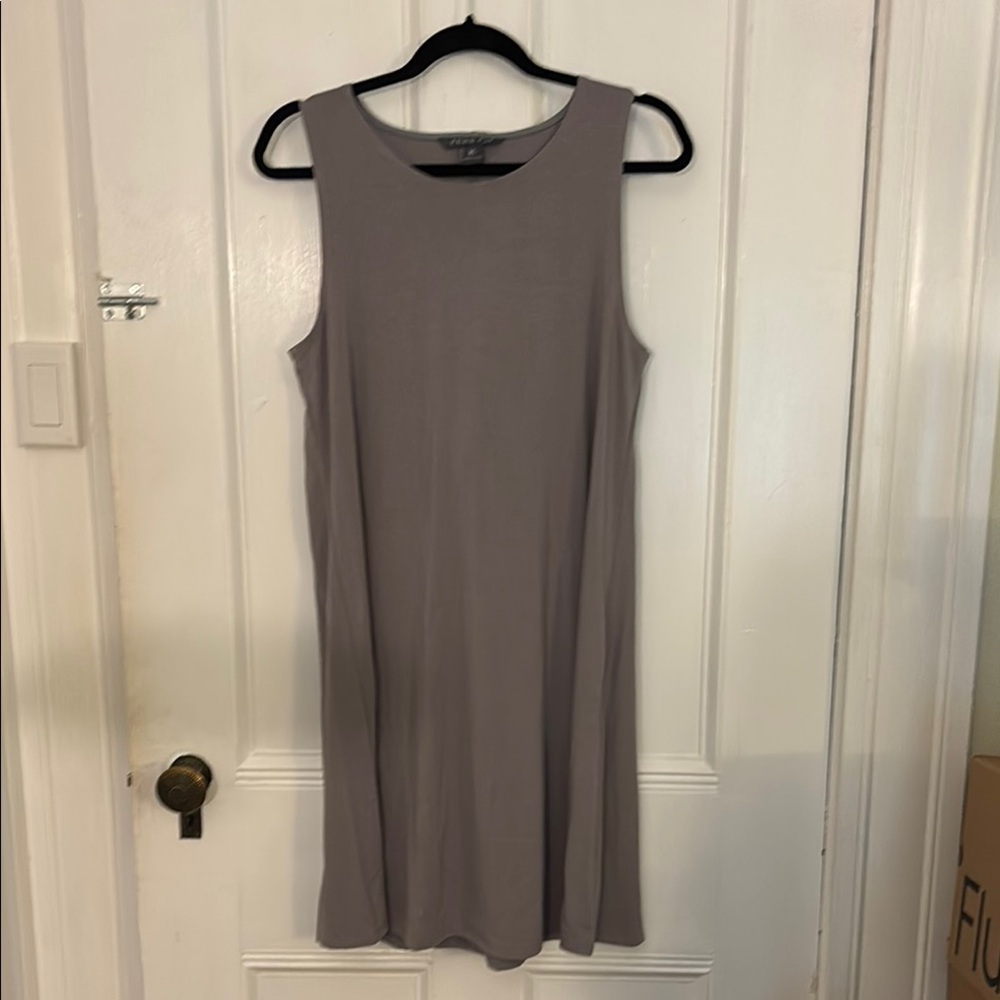 Elegant Gray Sleeveless Dress